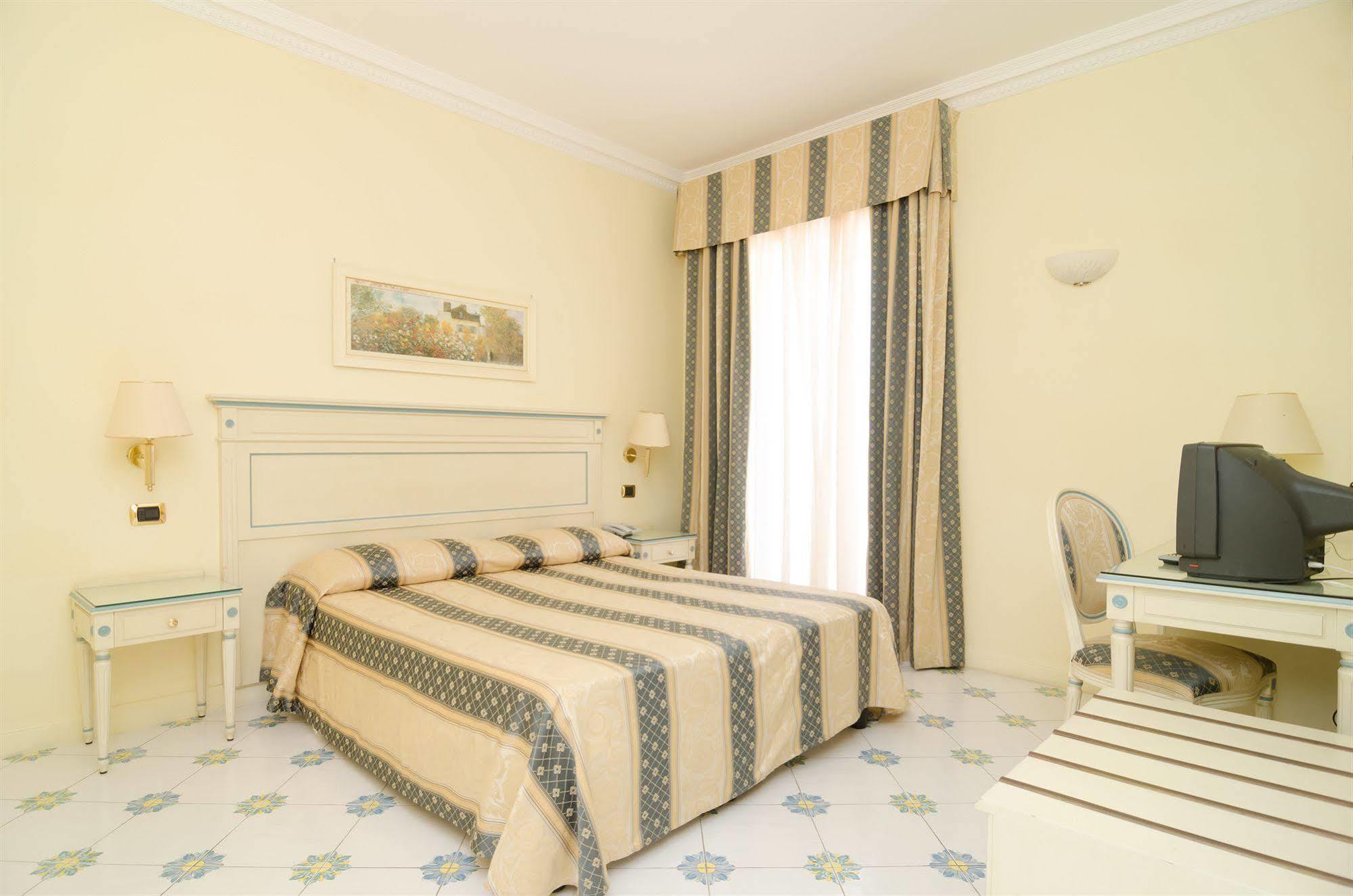 Hotel Flora Wellness & Beauty Ischia Exterior photo
